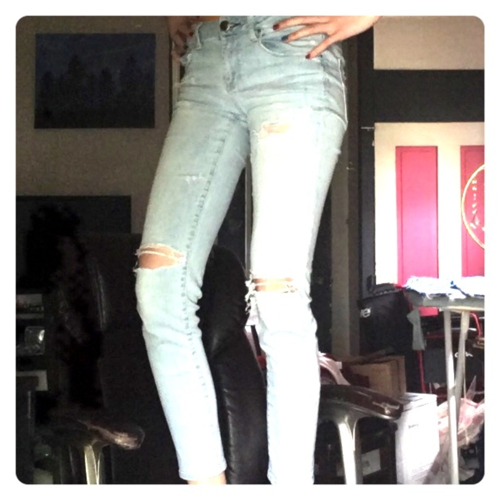UPDATED AEO light-washed jeans